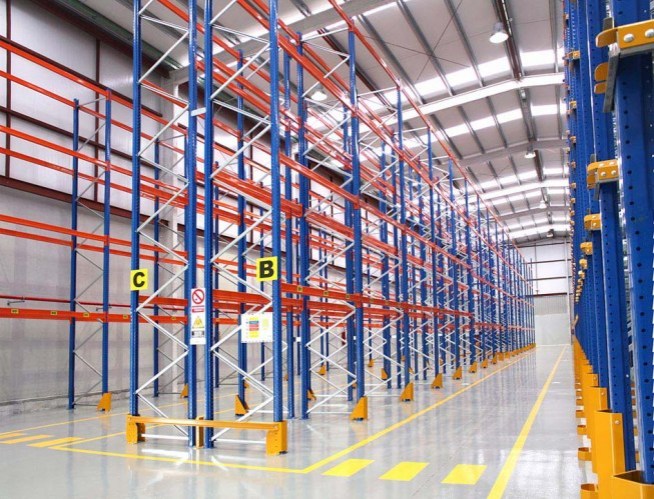 paletni_stelaji_0x500