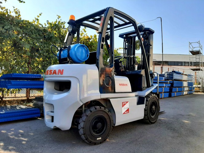 nissan_motokar_motokarbg